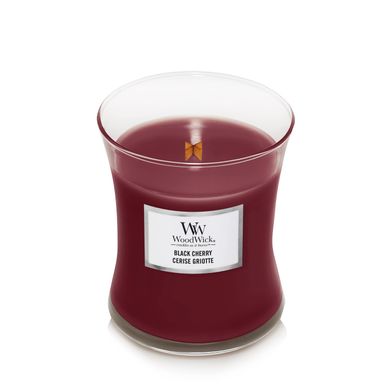 Ароматическая свеча с ароматом сочной черешни Woodwick Medium Black Cherry 275 г