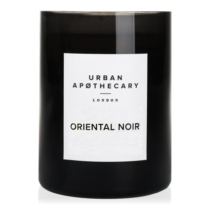 Ароматическая свеча с ароматами цветов, пряностей и леса Urban apothecary Oriental Noir 300 г