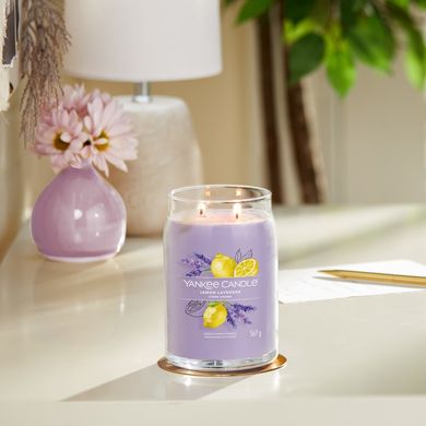 Ароматическая свеча Lemon Lavender Large Yankee Candle