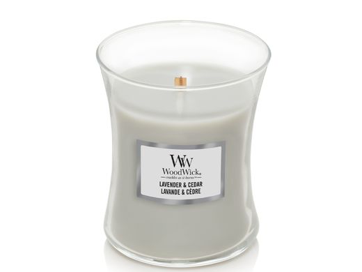 Ароматическая свеча с ароматом кипариса, перца и лимона Woodwick Medium Lavender & Cedar