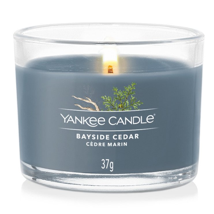 Ароматична свічка Bayside Cedar Mini Yankee Candle